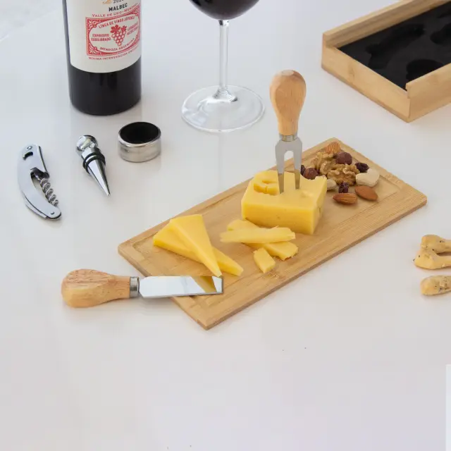 Set de vino y Tabla para quesos "WINCHESTER" 13
