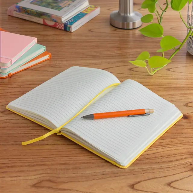 Libreta "MEDIUM"