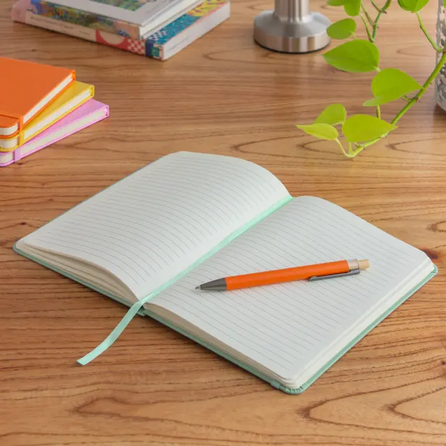 Libreta "MEDIUM"