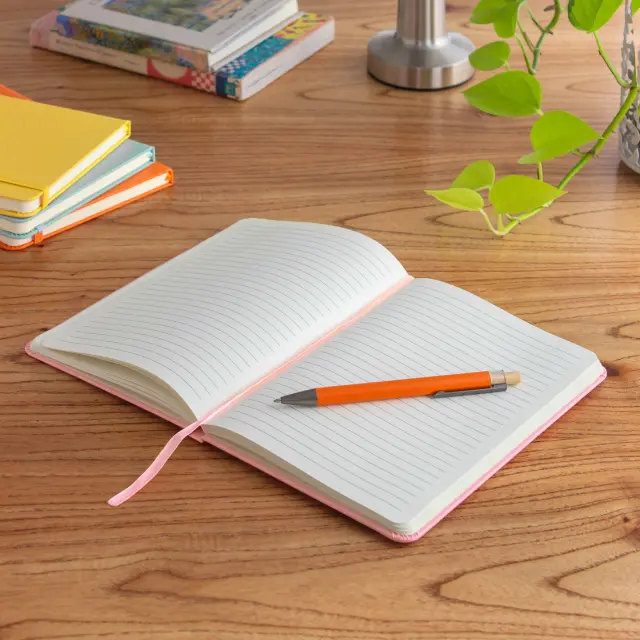 Libreta "MEDIUM"
