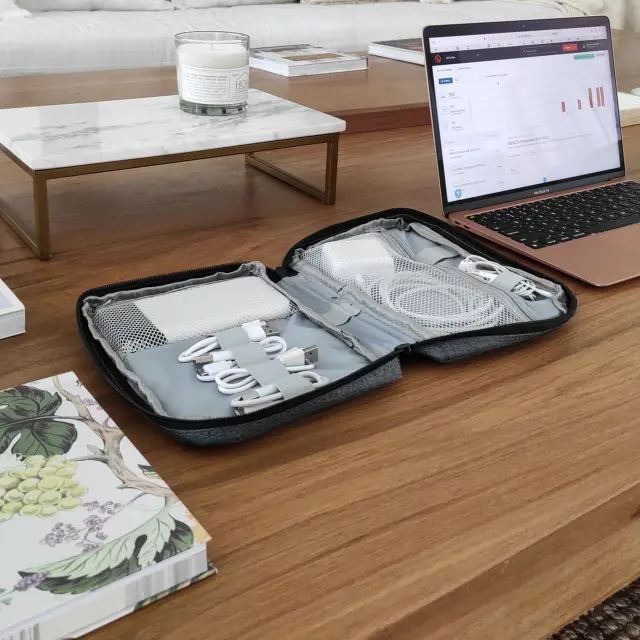 ORGANIZADOR DE CABLES "FILLMORE"