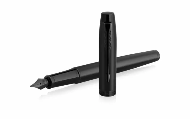 Pluma Parker IM Achromatic