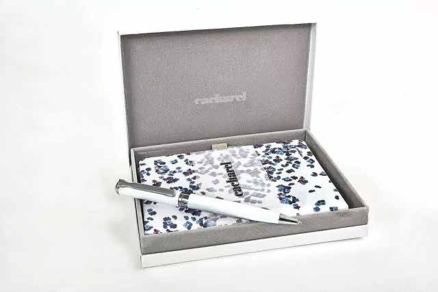 Set Cacharel 2
