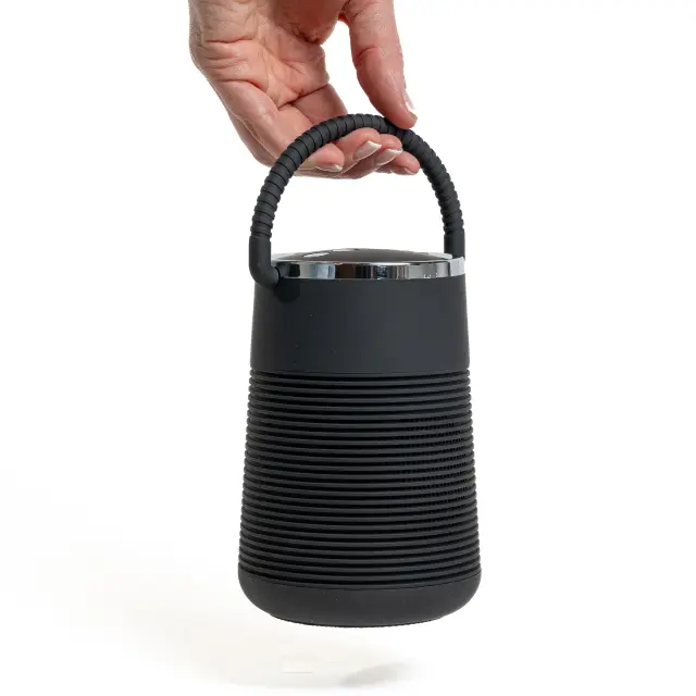 SPEAKER BLUETOOTH CON RADIO 12