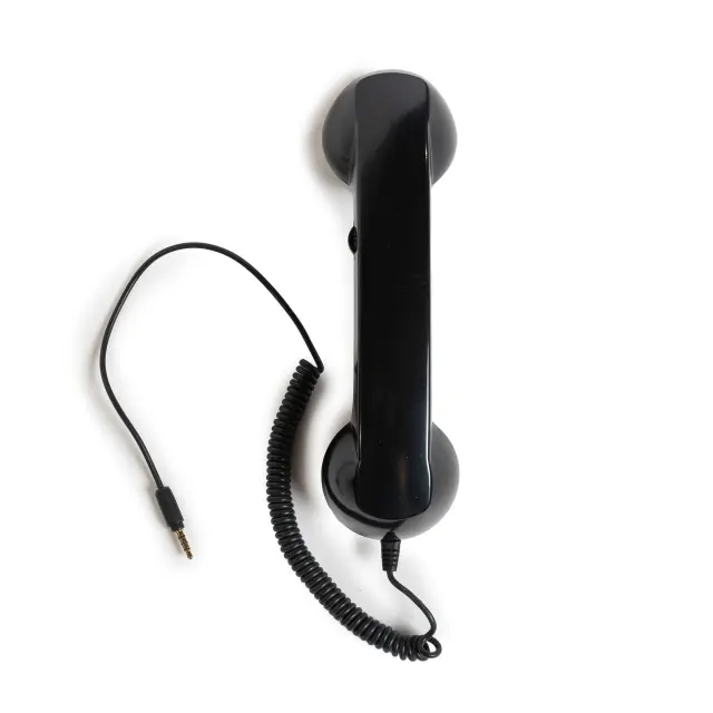 Descripción: Auricular tipo teléfono vintage. Se puede conectar a todo tipo de celular.