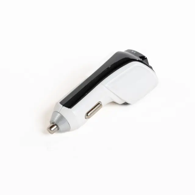 USB CAR CHARGER.