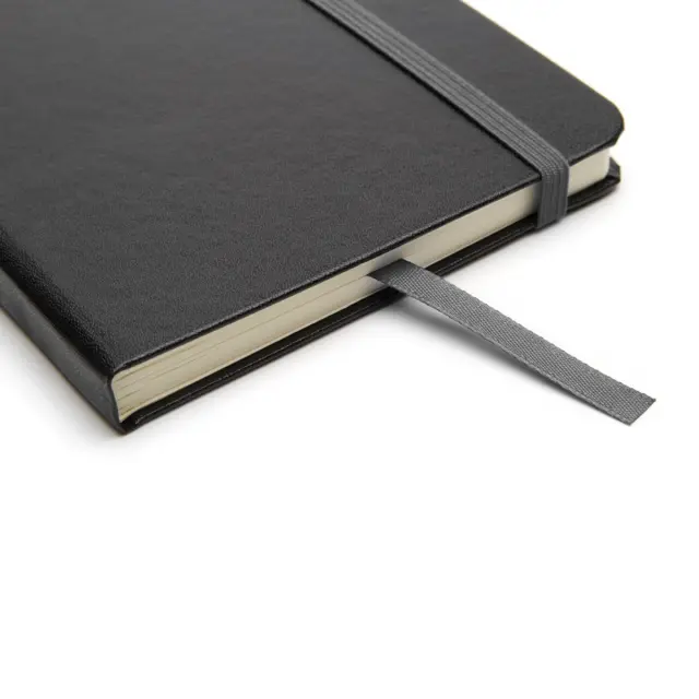 Cuaderno Writer A6 80 hojas Tapa Negra con detalle 2