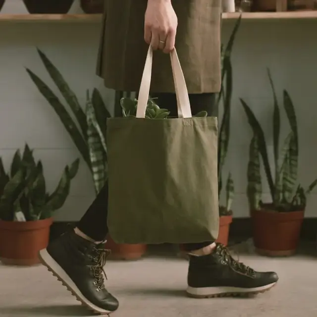 Tote Bay 18